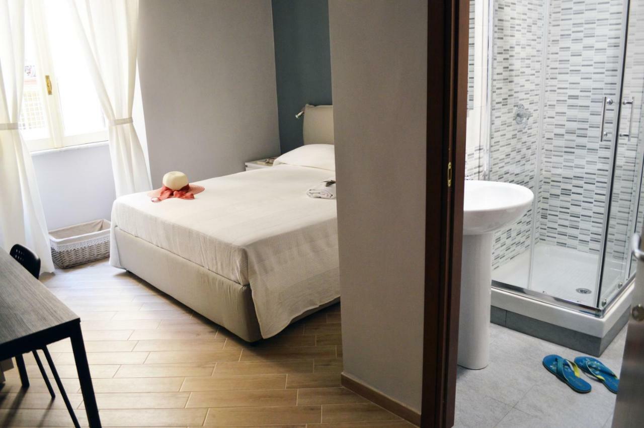 Colosshouse Guest House Рим Экстерьер фото